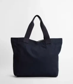Barbour Women's Barbour Logo Holiday Tote Bag SS25