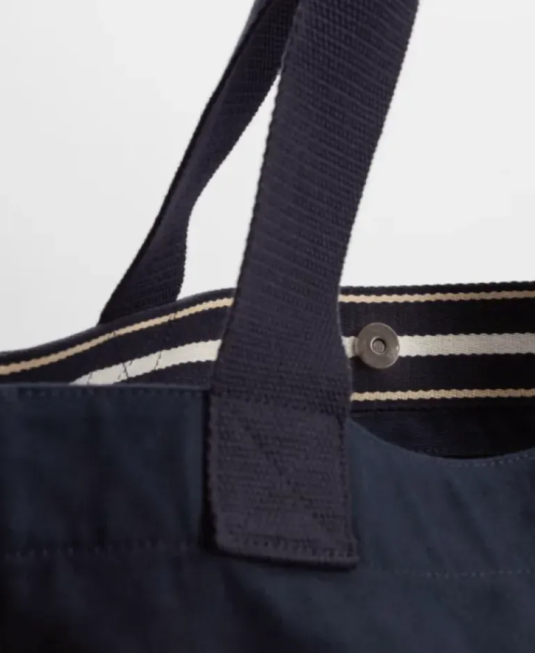 Barbour Women's Barbour Logo Holiday Tote Bag SS25