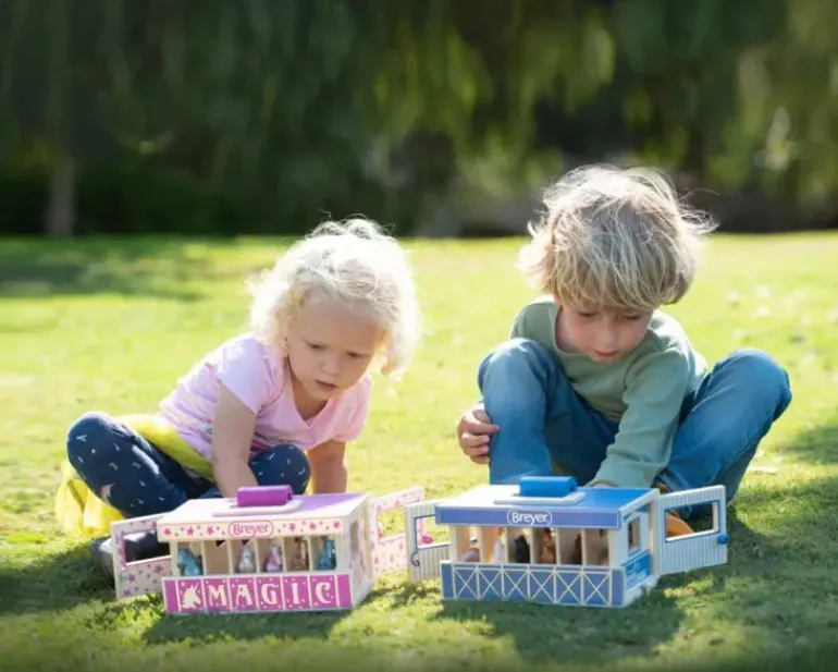 Breyer Farms Wooden Stable Playset