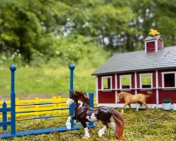 Breyer Red Stable Playset
