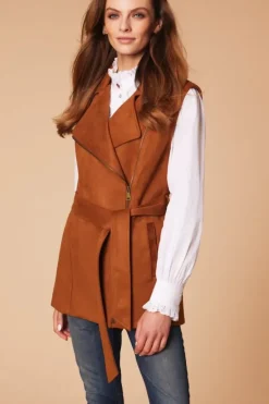 Hunt & Hall Women's Wentworth Faux Suede Gilet