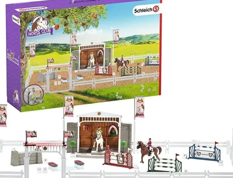 Schleich Horse Club Hannah’s First-Aid Kit Play Set