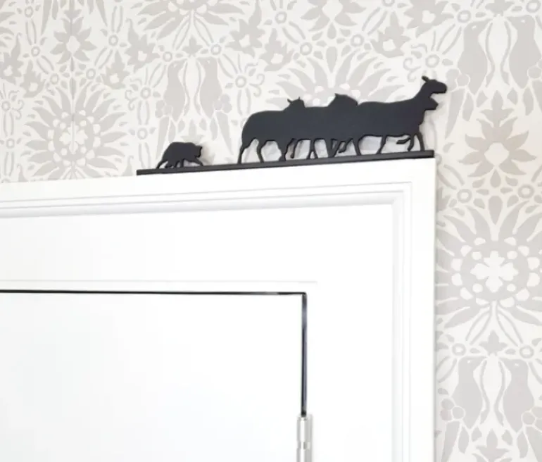 ShadowShapes Dog & Sheep 'On The Crossdrive'